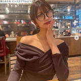 「171cm“人気ABEMAアナウンサー”、オフショルダー姿が「スタイル抜群」「最強」「美しすぎる」と絶賛の声」の画像1