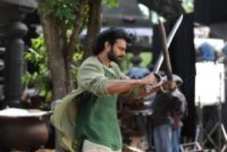 “王”プラバース、悲願の初来日が決定！　『バーフバリ エピック4k』公開を記念し