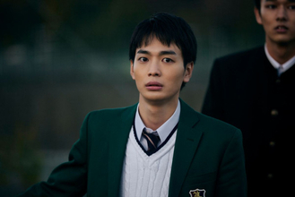 『NEW GROUP』組体操で体感する集団行動の恐怖と衝撃――場面写真一挙解禁