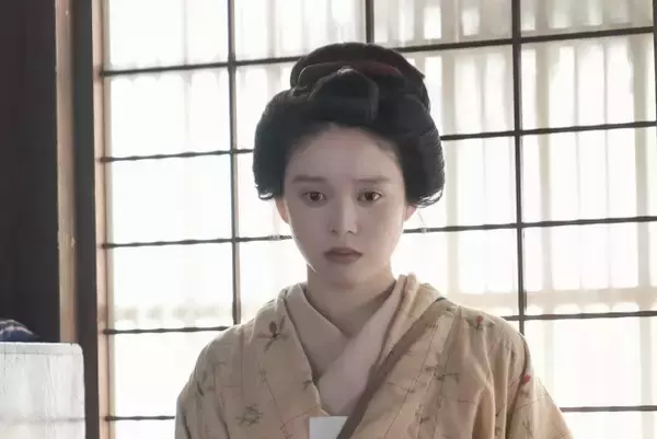 明日の『ばけばけ』“トキ”高石あかり、“ヘブン”トミー・バストウと“リヨ”北香那のランデブーに不安