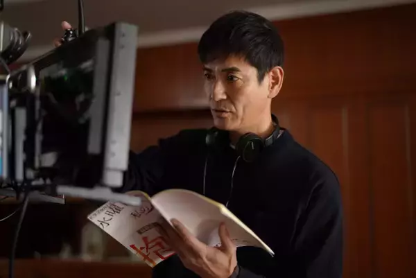 沢村一樹、初の連ドラ監督『水曜日、私の夫に抱かれてください』4月スタート　描くは“公認不倫”