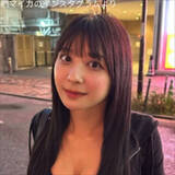 「“ブリッジ芸”で話題のグラドル、破壊力バツグンの街角ショットでファン昇天」の画像1