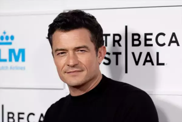 オーランド・ブルームに新ロマンス浮上　スーパーボウルで目撃される