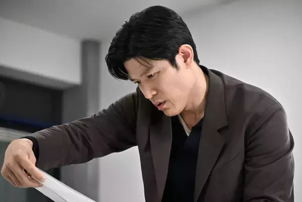 『リブート』第4話 “早瀬”鈴木亮平、自らの正体を明かすことを決意