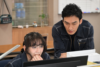 『終幕のロンド』第8話 “鳥飼”草なぎ剛、被害者を隠蔽する御厨家の闇に迫る