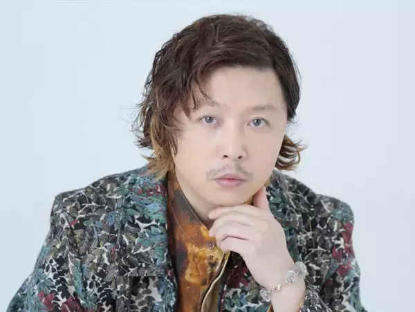 堂本剛、はにかんだ笑顔がかわいい！　八村塁との身長差2ショットに反響