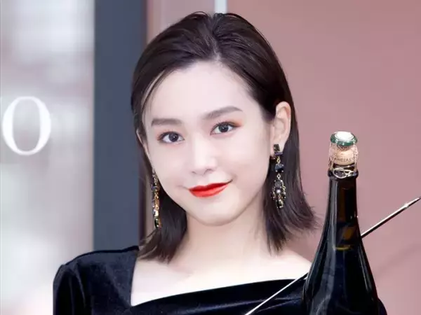 【本日誕生日】桐谷美玲36歳、「着てないように見える」春服ショットも　私服コーデがかわいい！