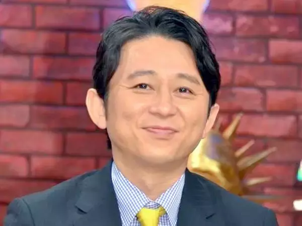 有吉弘行、ポッキーを食べる幼少期ショットに反響「天使だー！！」「伝説の可愛い子」