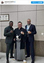元横綱白鵬、懐かしの「K-1」王者2人に囲まれ驚き「すごいメンバー」