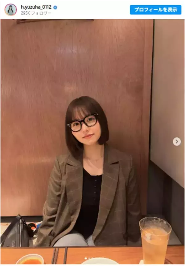 元NMB48グラビア美女、眼鏡＆ジャケットの“大人のお姉さん”スタイルに反響