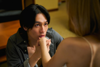 『はだかんぼうたち』初回、松田元太のシャワーシーン＆まさかの“連続キス”にネットもん絶「色気ヤバすぎる」「終始エロかった」（ネタバレあり）
