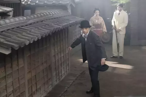 『ばけばけ』“錦織”吉沢亮、スキップ披露にネット爆笑「愛おしすぎるwww」「ヒザ神錦織爆誕!!」