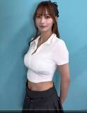 「フォロワー110万超の“日本一美しいドラマー”、「スタイル抜群」“白いミニ丈”姿にファン歓喜」の画像1