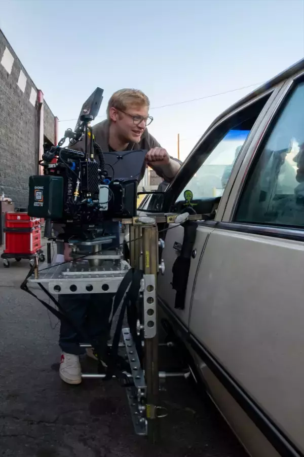 あす公開！『オブセッション 災愛』26歳カリー・バーカー監督が大ヒット作の誕生秘話を語る　メイキング写真も到着