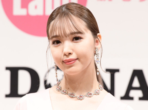 第1子出産の藤田ニコル、“メガネすっぴん”報告に反響「このかわいさはえぐいです…」