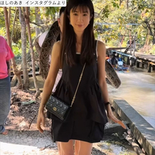 ほしのあき48歳、ミニスカ姿でタイ満喫　美スタイルに衝撃　夫は13歳年下＆1児の母