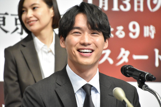 福士蒼汰の“広背筋”、イケオジ揃いの出演者に注目！　ドラマ『東京P.D. 警視庁広報2係』見どころを出演者が紹介
