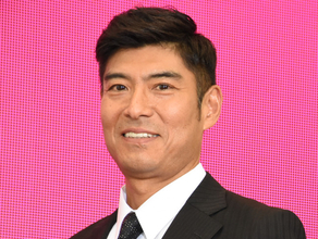 高嶋政宏、妻シルビア・グラブとレアな2ショットに反響