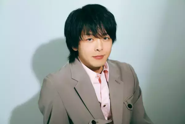 中村倫也「汗をかかずにお金をもらうのが怖い」　“容易な成功”への抵抗と仕事の美学