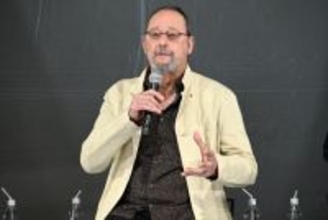 ジャン・レノ「日本にいると幸せ」　初めて“自分自身”を演じる舞台を日本で初演