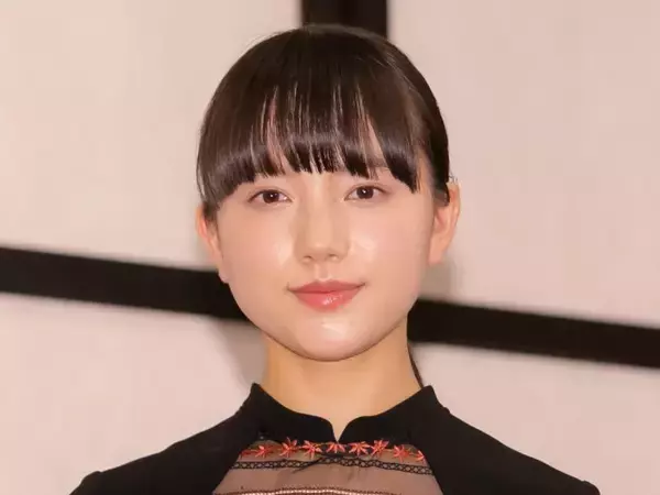 『ファイトソング』清原果耶、クレーンゲームに挑戦　無邪気な姿に「かわいい」の声