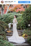 「新婚の藤井サチ、イケメン夫も登場　ウエディングドレスショット公開」の画像1