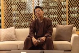 『リボーン』初回 高橋一生、凄腕起業家→下町の青年　転生直後のまさかの言葉に反響「ファンだったのかな？」「絶対オタク」