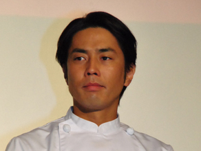 袴田吉彦、離れて暮らす娘の卒業式に元妻一家と出席「素敵な家族の形」「いろいろ素晴らしい！！」