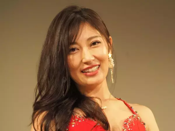 熊田曜子、美しすぎるマーメイドに！　圧巻ボディをネット絶賛「腕の筋肉が半端ない」
