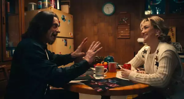 映画『ソング・サング・ブルー』ヒュー＆ケイトのライブ感あふれる本編歌唱シーン解禁