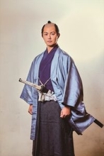 映画『有吉の壁 劇場版アドリブ大河「面白城の18人」』、俳優ゲストに工藤阿須加＆永尾柚乃＆松井玲奈が参戦！　大スケールな時代劇の本予告も解禁