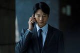 「向井理主演『MR ‐医薬情報担当者‐』ドラマ化！　製薬業界の光と影を描く医療ビジネスサスペンス」の画像1
