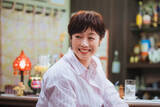 「有働由美子、『時すでにおスシ!?』で連続ドラマ初出演　主人公・みなとの親友役を演じる」の画像1