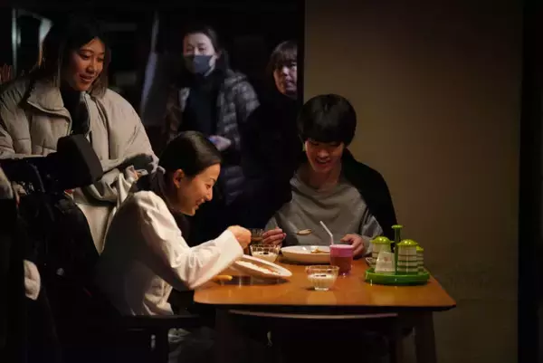 山時聡真×菅野美穂『90メートル』“親子”の絆あふれるメイキング写真解禁