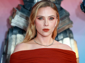 スカーレット・ヨハンソン、性的虐待疑惑で失墜のウディ・アレンを支持した影響について言及