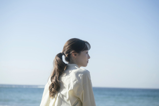 『あの星が降る丘で、君とまた出会いたい。』福原遥の撮影秘話が到着「心臓がドックンドックンしてました」