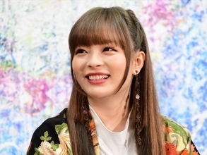 きゃりーぱみゅぱみゅ、夫・葉山奨之との結婚1周年を報告　仲睦まじい近影に祝福相次ぐ