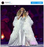 「マライア・キャリー、五輪開会式で着用したジュエリーは総額20億円超」の画像1