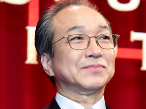 『ばけばけ』“勘右衛門”小日向文世に春到来!?　「恋してるね？」「成就して欲しい」　“スキップ師匠”呼びにも反響