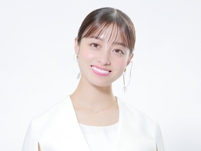 橋本環奈、スーツが似合う大人女子な姿をファン大絶賛「かっこいー！」「真っ黒！大人ぽいです！」