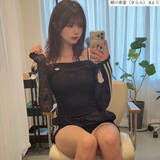 「176cm元アイドル22歳、タイトなトップス×ミニ丈姿が「スタイル抜群」「美しい」　コスプレイヤーとして活躍中」の画像1