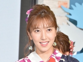 フジテレビ小澤陽子アナ、骨格模型と肩組み2ショットに反響「イケメンの彼氏ですね」