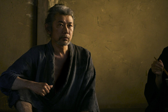 永瀬正敏、剃髪・8kg減量で驚がくの“90歳”姿に 『おーい、応為』新カット&メイキング写真一挙解禁