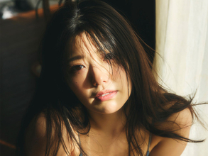 会社員→グラドル美女30歳、アート級の美しさに惚れ惚れ！　最新デジタル写真集