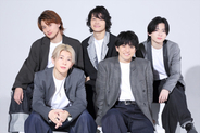Aぇ！ group「僕たちには、愛と信頼がある」 西村拓哉と“6つ子”役抜てきで目指す前作超え【実写映画『おそ松さん』インタビュー】