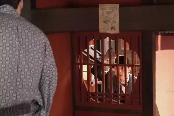 『ばけばけ』“錦織”吉沢亮、“ヘブン”トミー・バストウの言動に勘違い　視聴者ツッコミ「下ネタやめwww」「アンジャッシュのコント」