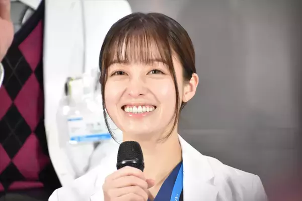 橋本環奈、撮影現場で「ずっと食べてます」　ラーメン完食シーンも「本当に全部飲んでる」