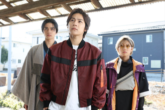 『超宇宙刑事ギャバン インフィニティ』第12話「武士と忍者」、武士と忍者のギャバンが対面