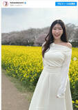 「170cm“美しすぎる気象予報士”穂川果音、肩出しワンピ姿が「妖精・天使 みたい」と反響」の画像1