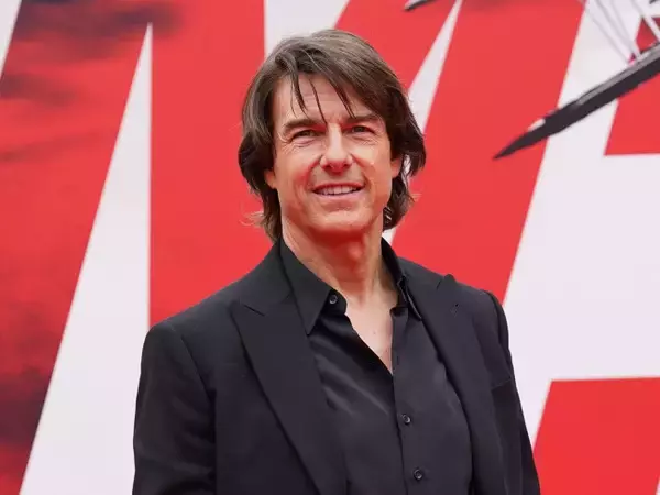 トム・クルーズ、新作キャラが濃すぎ！　薄毛×ビール腹、“猫好き”の狂気じみた億万長者に